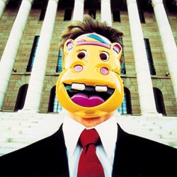 Usko tai älä, mutta joka kolmas kansanedustaja harrastaa sauvakävelyä.