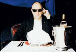 Auvo Niiniketo on osakkaana venäläisessä turvabisneksessä. ”Ryssien kanssa voin ottaa pari snapsia, mutta alkoholi ei sovi minulle”, hän sanoo.