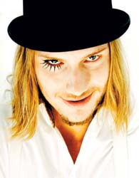 ”Kukaan ei ole vielä halunnut mun kanssa naimisiin.”