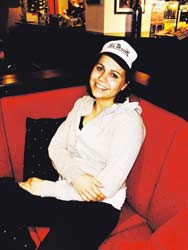 Cuplan sohva on Cityn mielestä paras kisakatsomoistuin: pehmeä istuin, keskustassa. Baarissa on hyvä tunnelma ja runsas viinivalikoima.