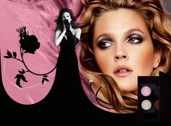 Rose Mystèren keulakuvana on Drew Barrymore.