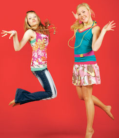 Lissujen Pissikset-biisi soi karvanoppa-autoissa.