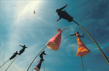 Ensimmäinen esitys lapsiperheille, toisessa ilo on aikuisilla ylimmillään.