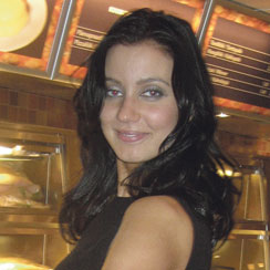 Miss Suomi Noora Hautakangas “rumana”.