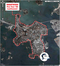 5 km: Susikoira nuuhkaisee oikeaa jalkaa kiinnostuneena.