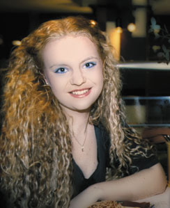 Ulkonäkö 8, tyyli 6. Deittikumppani antoi kouluarvosanat Johanna Tukiaiselle Cityssä yhdeksän vuotta sitten.