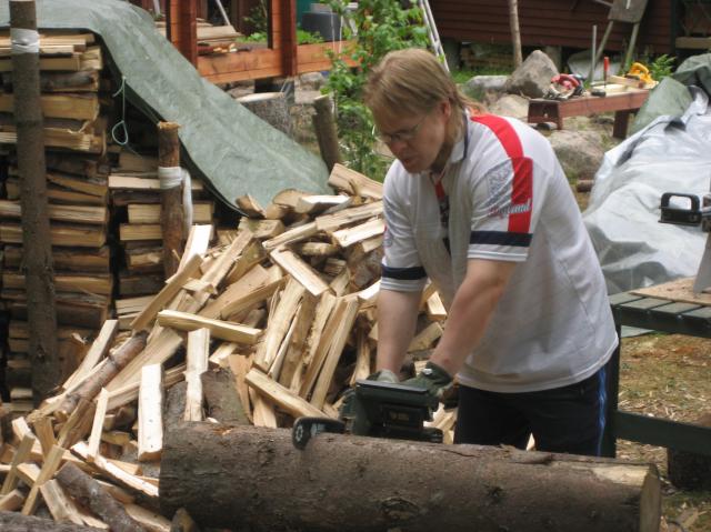 Moottorisahamurhaaja ! =D Blogiaihe =P