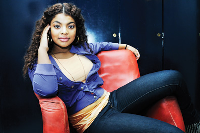 Yasmine asuu Espoon Laaksolahdessa toimittaja-isän, äidin ja kolmen pikkuveljen kanssa.