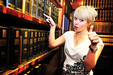 Anniinan, 20, lempiaine on matematiikka. Kaksoistutkinto (yo + ammattikoulu) on englannin kirjoituksia vaille valmis.