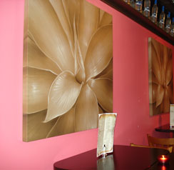 OttoK:n uusi ilme saa mausteensa pinkeistä seinistä.