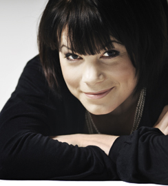 Kevään aikana Laura Siltala haastattelee muun muassa uimahyppääjä Joona Puhakkaa.