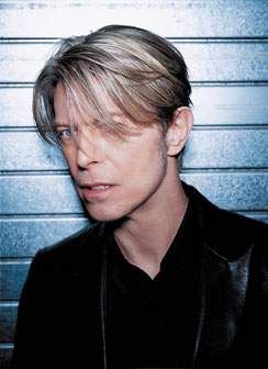 David Bowie tulee, ei tule, tulee.