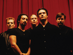 Faith no more käynnistää Tuskan ja jatkaa Ruisrockissa.