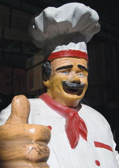 Denniksen terassi jatkaa perinteistä linjaa.