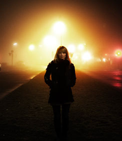 Belle Whon oikea nimi on Malla Malmivaara ja Malla Malmivaaran Laura Malmivaara.