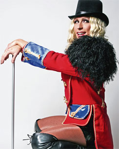 Neiti Divet ja hänen ihanat reitensä.