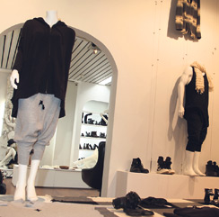 Helsinki 10 aloitti jo alen.