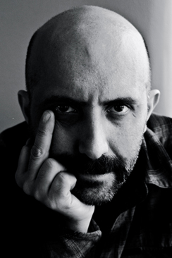 Pariisissa pitkään asunut ja työskennellyt Noé haluaa seuraavaksi tehdä “ensimmäisen oikeasti hyvän pornoelokuvan”.