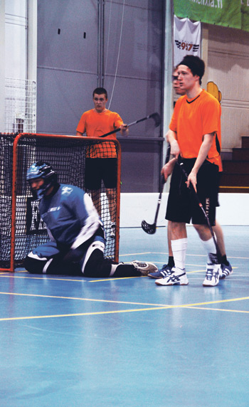 Huutelua pelikentällä pitää Spiralissa oppia sietämään.