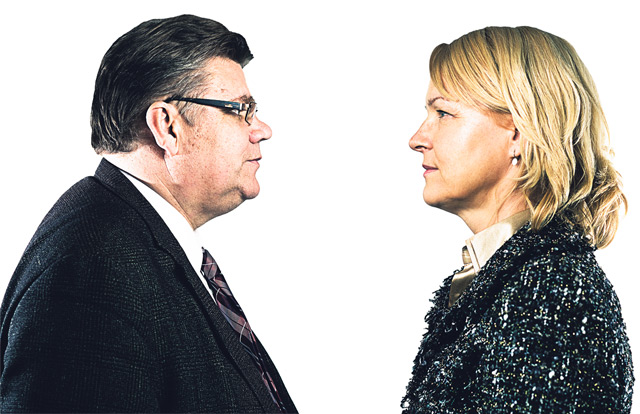 Walter de Camp höykyttää Suomen keulakuvaksi pyrkiviä.