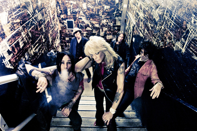 Monroen bändiin kuuluu nykyisin Sami Yaffa, Karl Rockfist, Dregen ja Steve Conte.