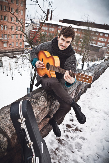 Bändin nimestä huolimatta miehellä ei ole yhteyksiä tundralle. ”Stadilainen pullasorsa”, Janne Masalin kuvailee itseään.