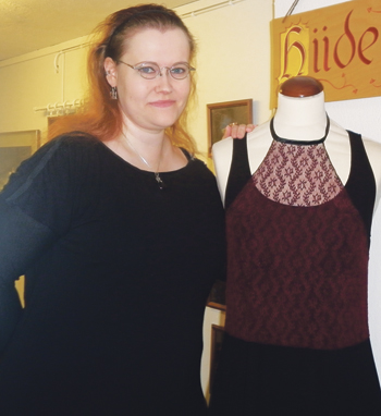 Milona Suominen on pukeutunut mustaan teini-iästä saakka.