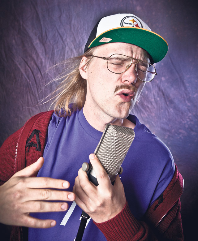 Bling-bling-imagosta Euroviisu-lookiin siirtyminen helpotti Stigin taloudellista tilannetta. "Tuli kalliiksi ostaa joka kerta uudet lenkkarit."