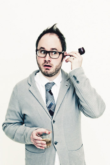 Tuomas Enbuske twiittasi muun muassa Guggenheim-säätiön nigerialaiskirjeestä.