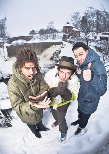 Juno, Nopsajalka ja Jonas Karlsson odottavat jo kesän isoja ulkoilmakeikkoja.