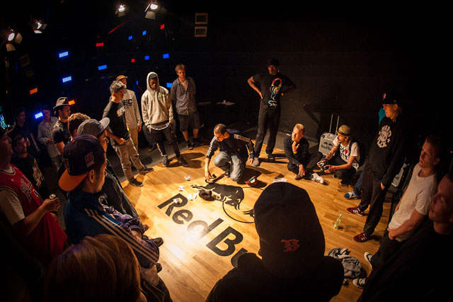 Ennen kisaa suoritettiin arvonta, joka kertoi kuka saa vastaansa kenetkin.