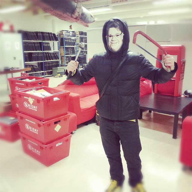 Muuttoapuna hääri tuttuja kasvoja.