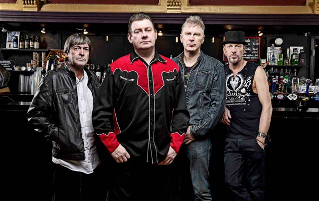 Stiff Little Fingers jaksaa painaa.
