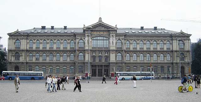 Ateneumissa on jemmassa iso kasa kulttuuriperintöä.