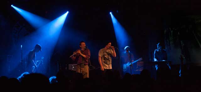 Laineen Kasperi & Palava kaupunki.