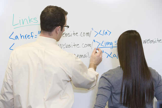 Ei oppi ojaan kaada, totesi jo vanha kansa.