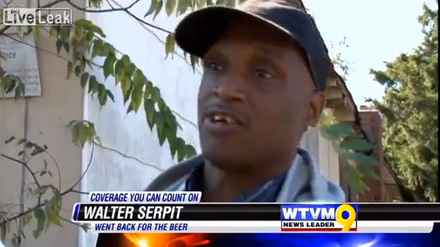 Herra Serpit ei suostunut jättämään lempijuomiaan liekkien armoille.