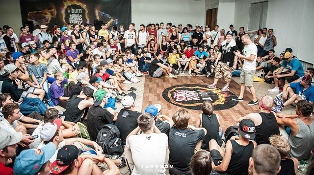 Focuksen work shop veti salin täyteen Ukrainassa.