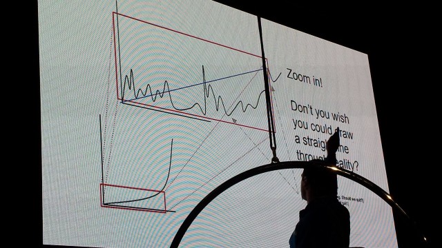 Francis Pedraza (Everest) vinkkaa ettei kannata sekoittaa sijoittajia liiallisilla yksityiskohdilla.