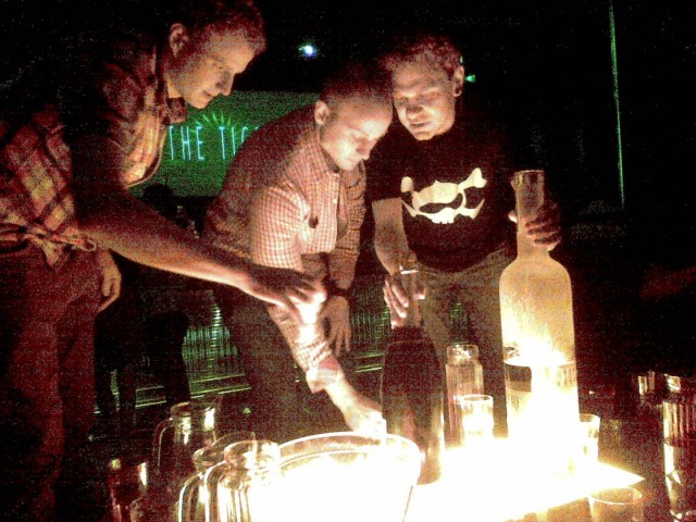 Onhan näitä railakkaita bileitäkin koettu. Ihan riittävästi ja vähän överiksikin välillä.