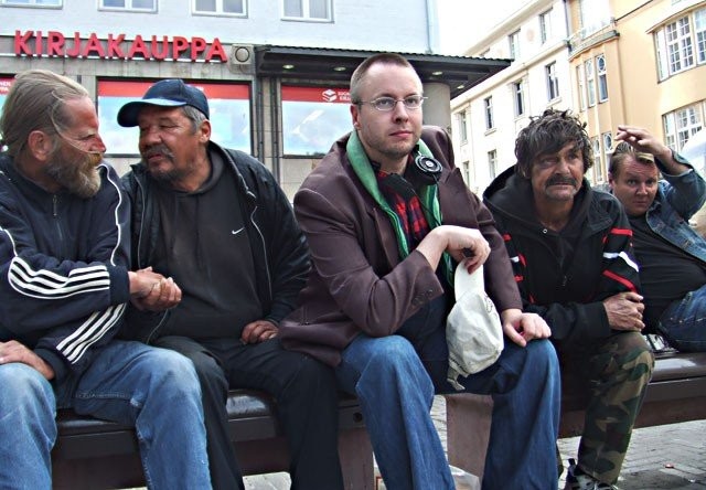 Pekko Koskinen (keskellä).