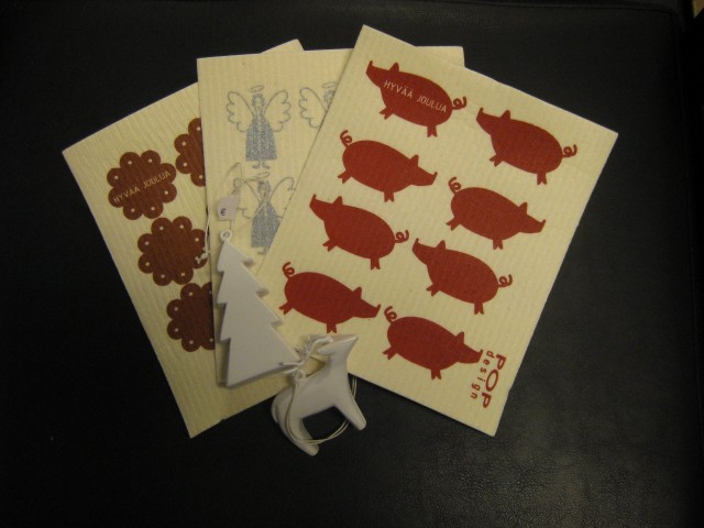 Miten kommentoit oikein, jos saat vaikka tällaisia joululahjoja?