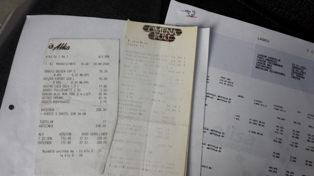 2001 vuonna elettiin vielä unelmassa että kaikki kasvaa loputtomiin. Rahaa käytettiin ja alalla nähtiin mitä hulppeimpia bileitä.