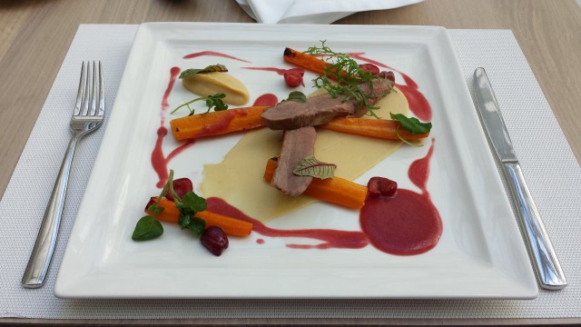 Nami. Pääruoaksi täydellistä hanhea.