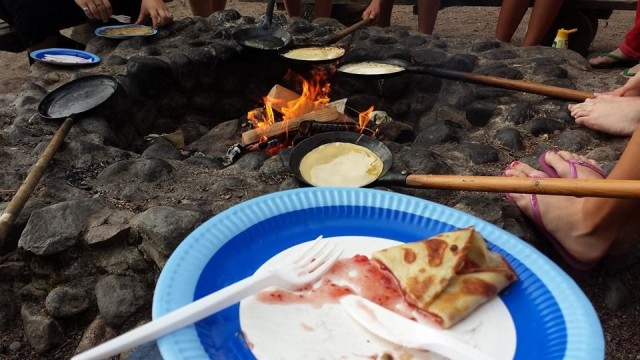 Herkullisia lettuja, nuotiolla paistettuna. Parasta Suomessa.