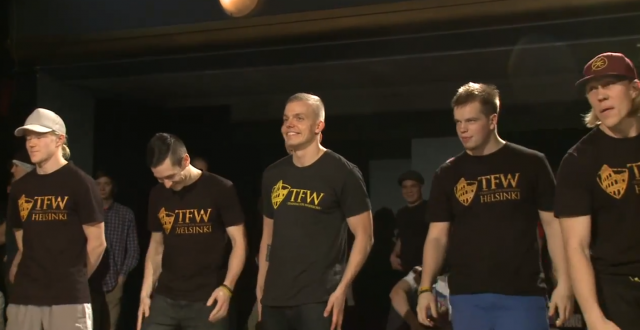 Elastinen TFW-ryhmän riveissä.