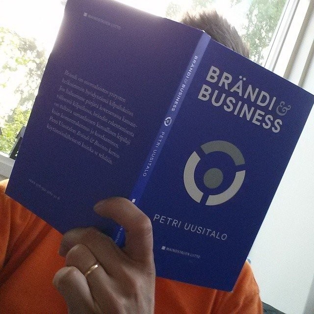 Brändi & Business -kirja on erinomainen opas markkinoijalle ja bisneksen vetäjälle.
