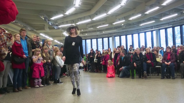 Keravalla on suomen suurin hattujen maahantuoja KN Collection. Yrittäjä Kati Niemen hattuja löytyy kaikista suomen hattukaupoista ja Stockmannilta.