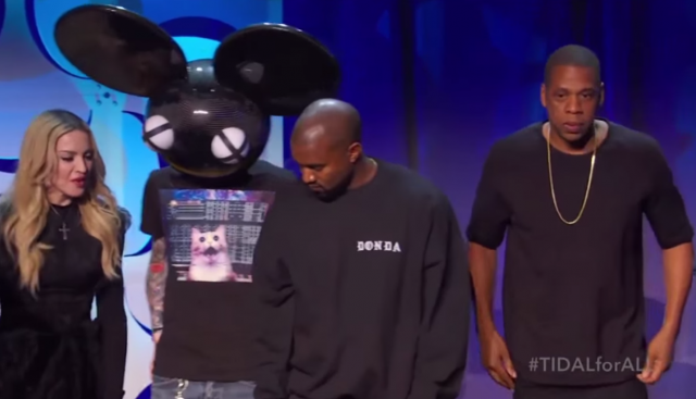 Superstarat näyttivät välillä olevan itsekin hukassa lavalla.