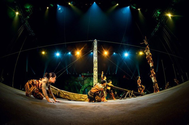 Juhlaviikot nostaa tänä vuonna keskiöön mystisen ja valtavan Kiinan. Kuvassa Shanghai Acrobatic Troupe.